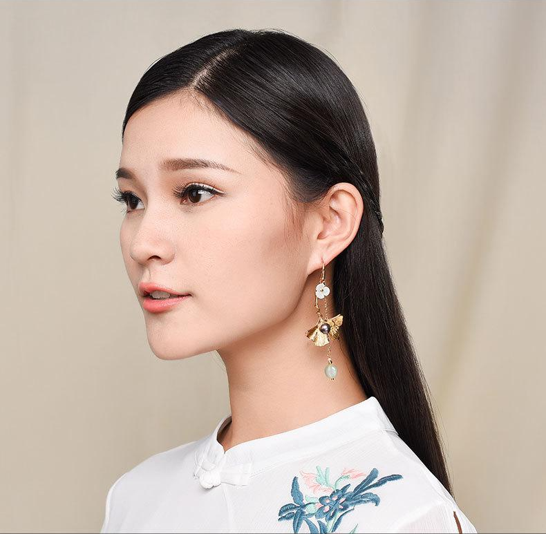 Vintage Asymmetric Flower Earrings