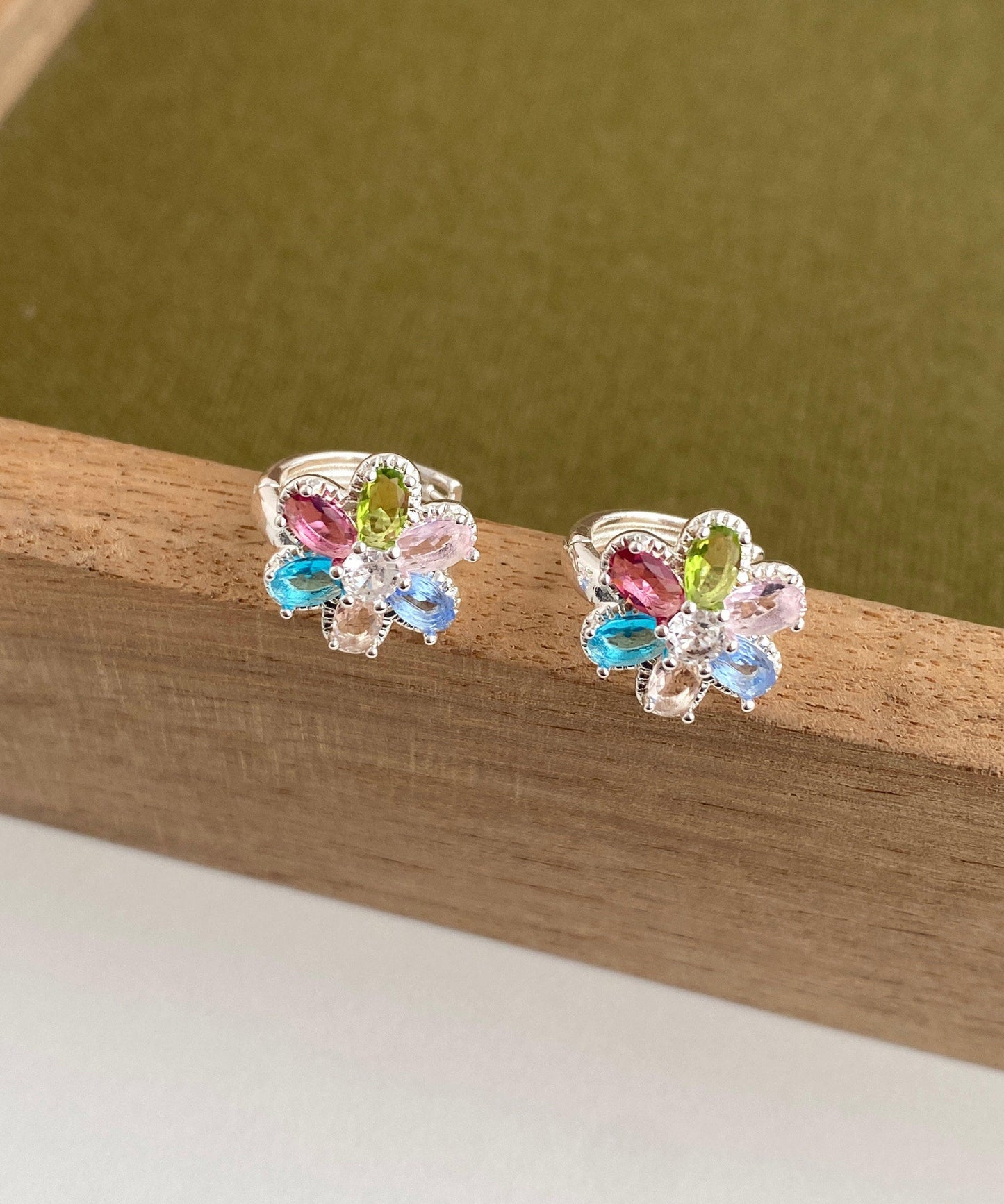Art Rainbow Copper Overgild Floral Hoop Earrings