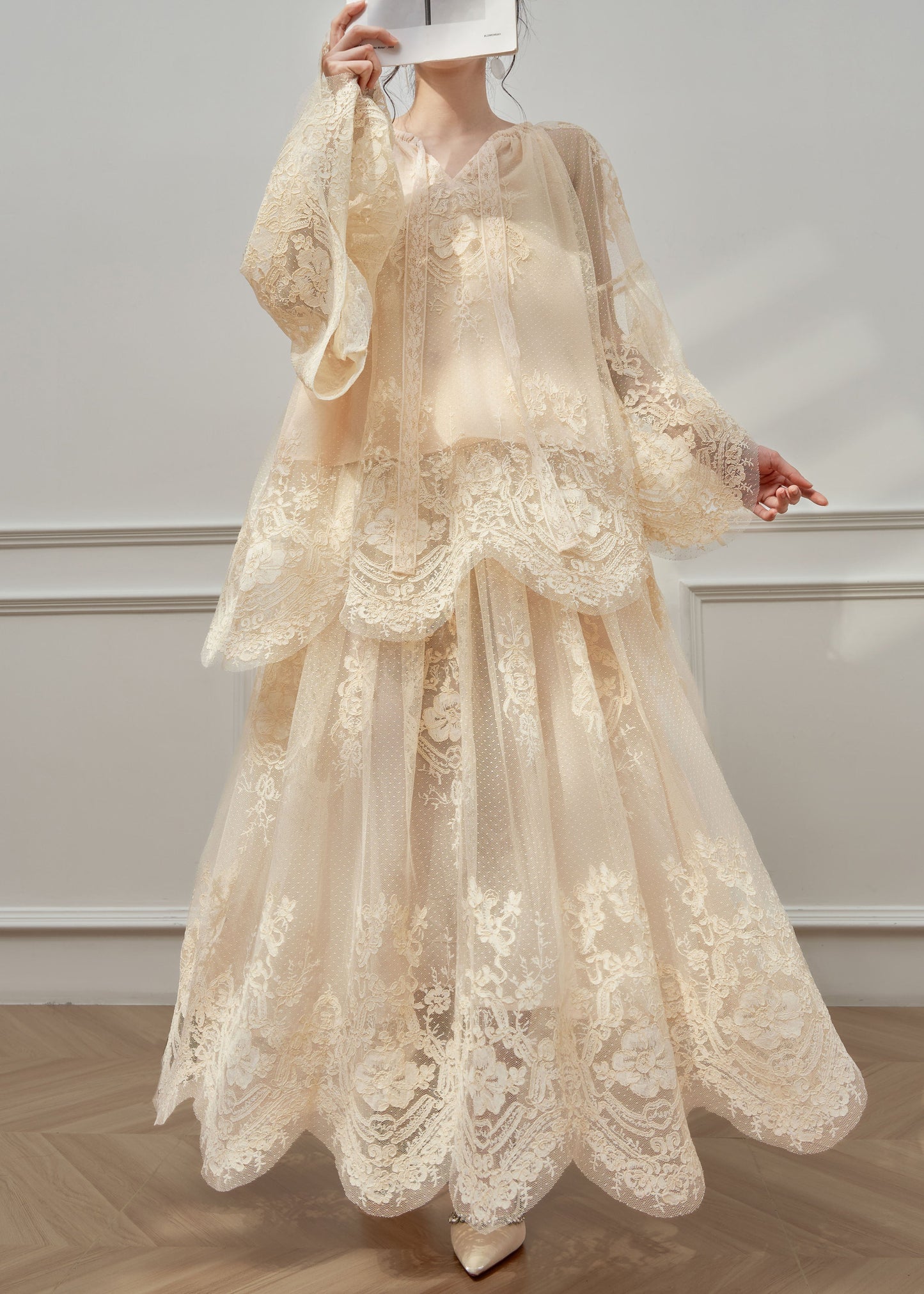 Boutique Apricot V Neck Lace Top And Skirts Set Spring