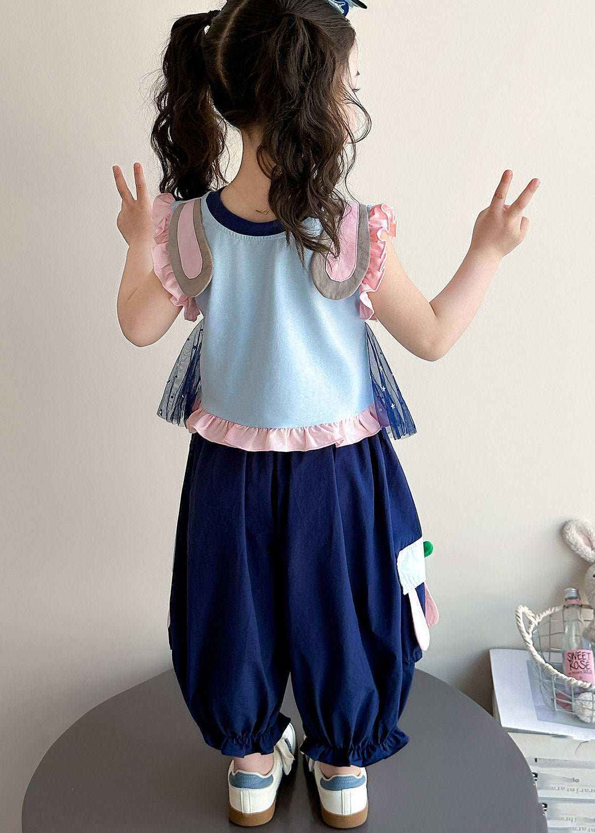 Chic Blue Cartoon Print Ruffled Girls Vest And Crop Pants Two Piece Set Summer