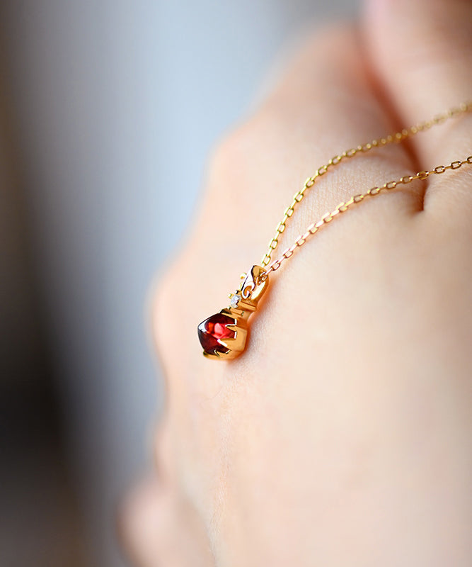 Elegant Red Garnet Adjustable 14K Gold Pendant Necklace
