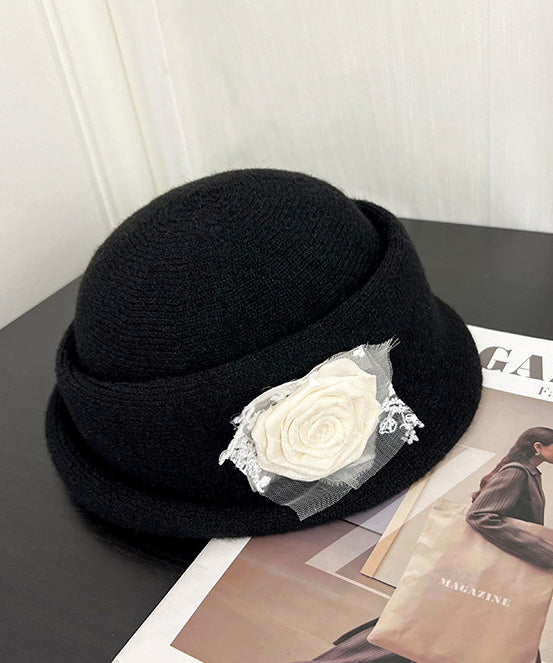 Elegant Stylish Beige Floral Knit Beret Hat