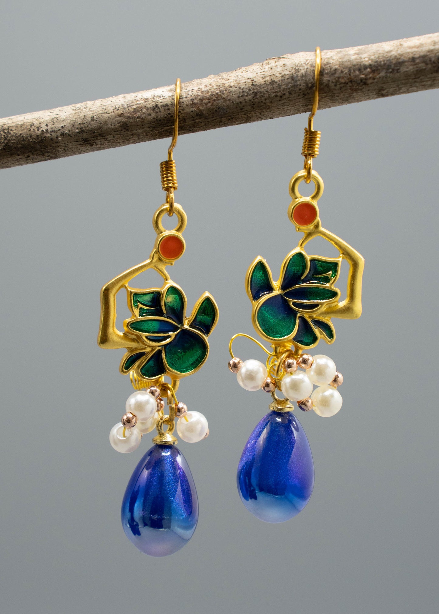 Fashion Peacock Blue Water Droplet Gem Stone Drop Earrings