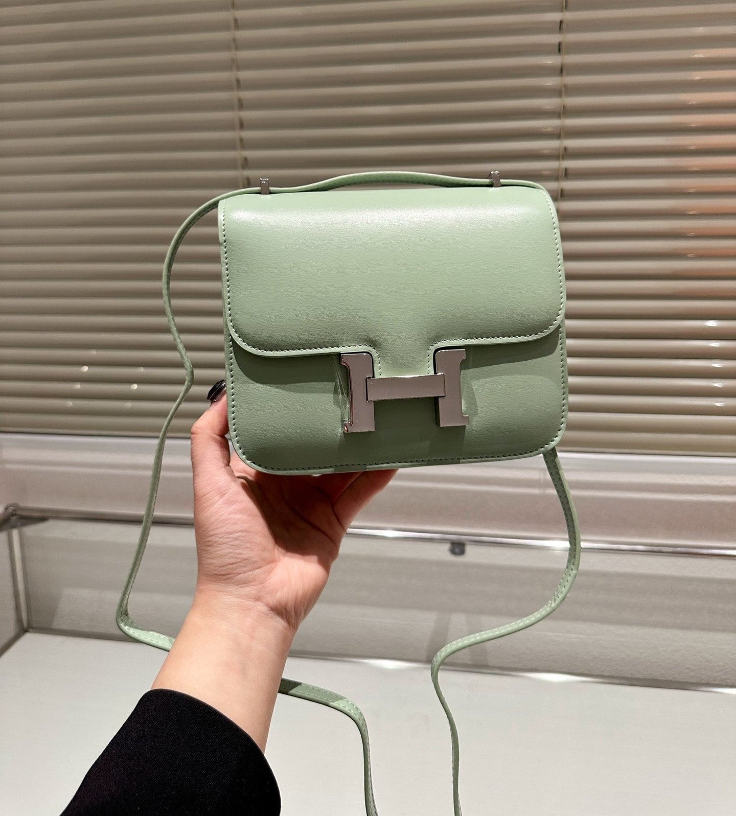 H CONSTANCE BAG AVOCADO GREEN 18CM