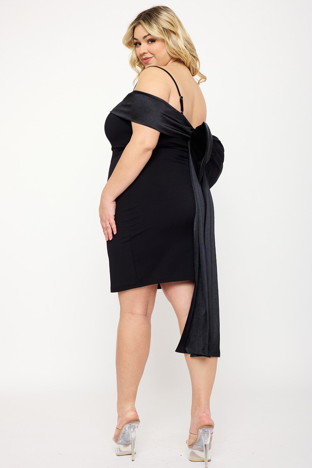 Symphony Dress - Contrast Fabric Open Shoulder Night Out Plus Size Mini Dress