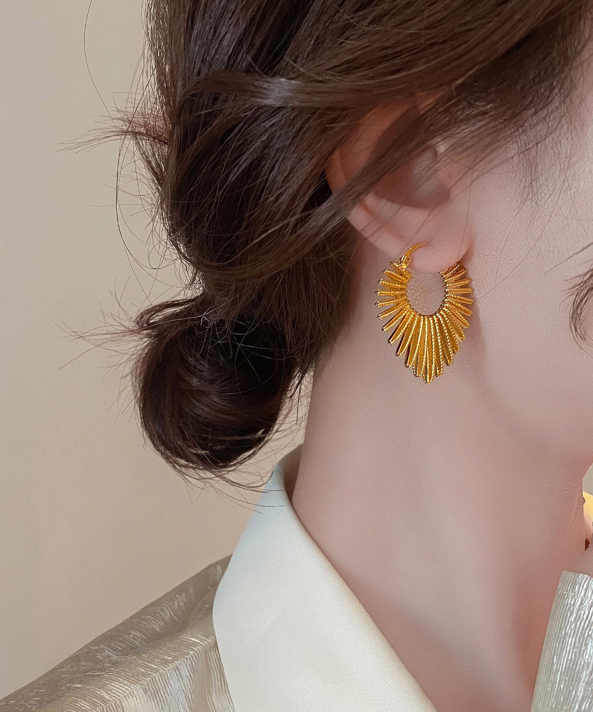 Style Gold Copper Alloy Line Hollow Out Hoop Earrings