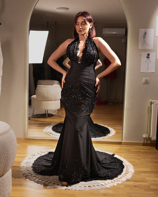 Sexy Sleeveless Halter Pleated Evening Dress