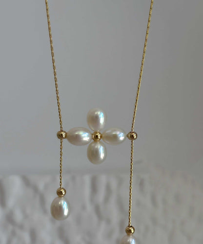 Classy Gold Metal Floral Pearl Adjustable Pendant Necklace
