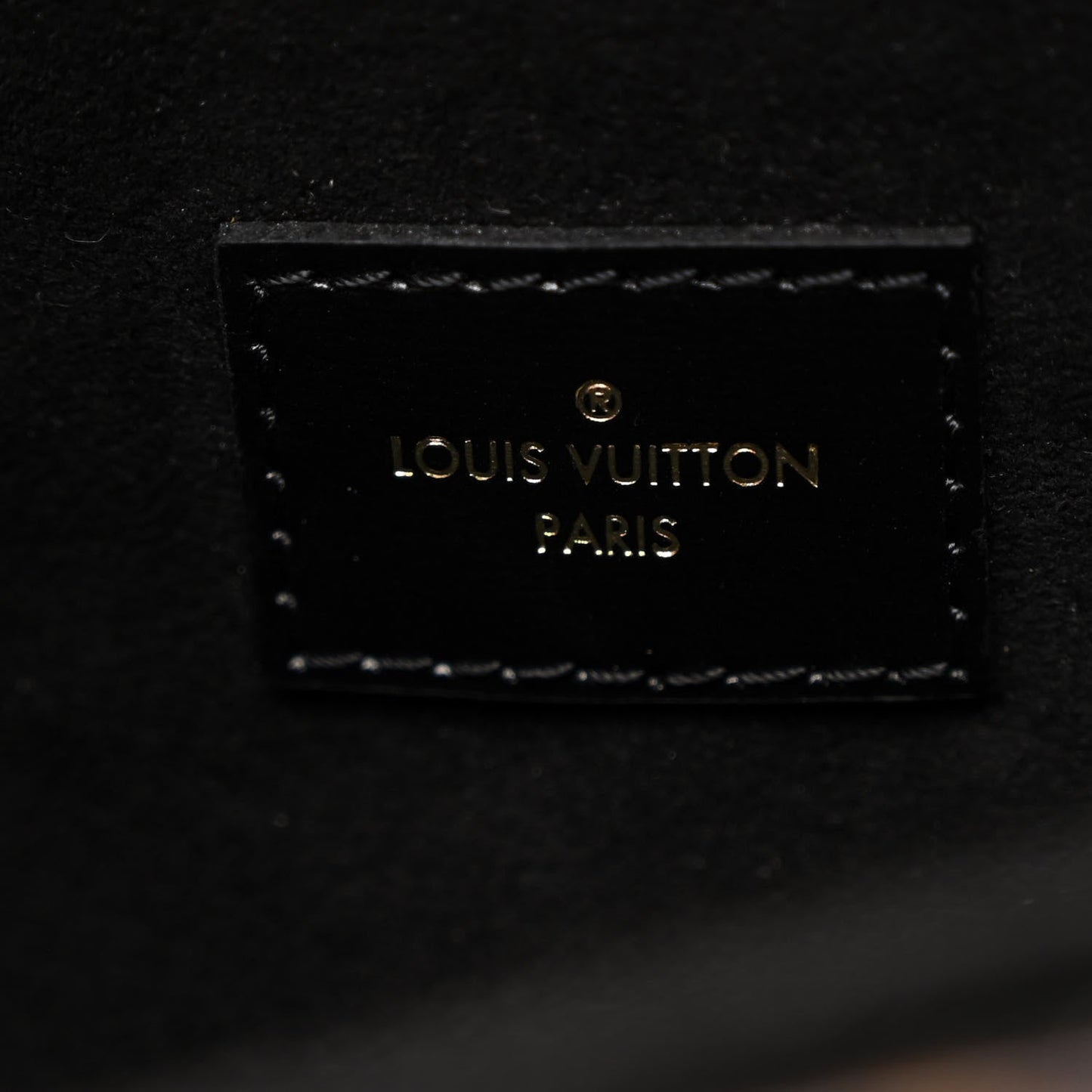 Reverse Monogram Pochette Metis