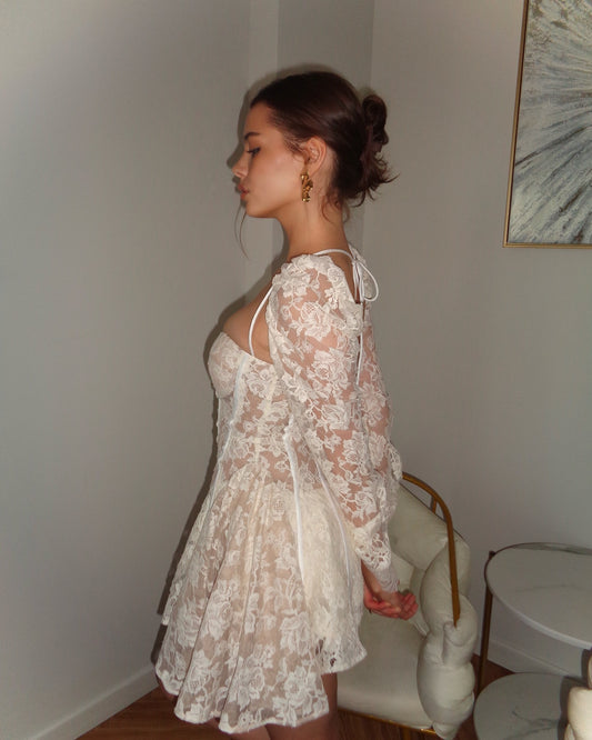 Sexy Long Sleeve Low-Cut Lace Mini Skirt