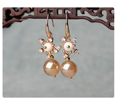 Pearl Vintage Shell Stud Earrings
