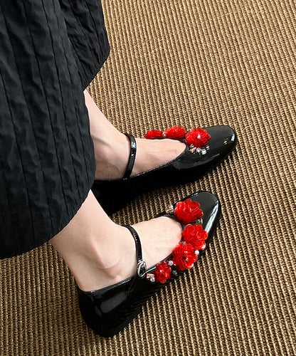 Silver Sheepskin Flat Shoes Splicing Floral Buckle Strap