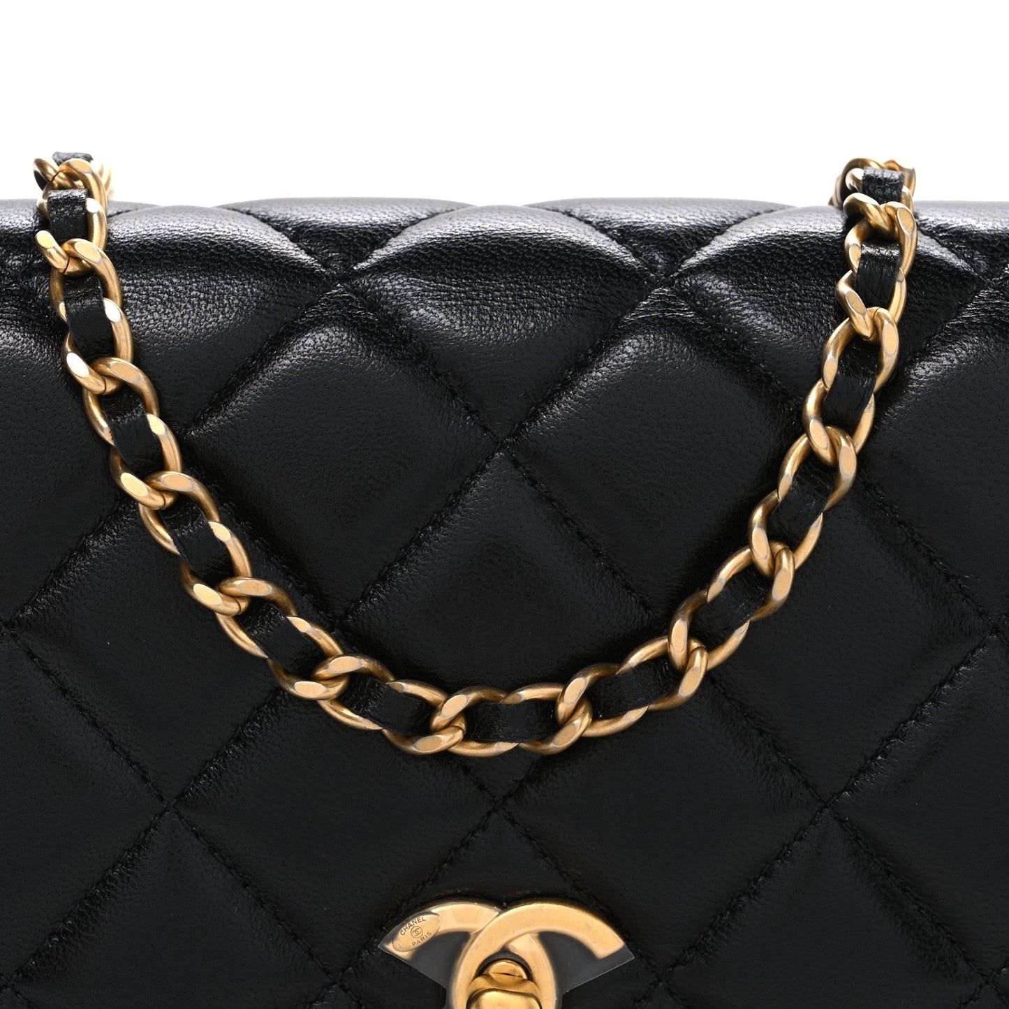 Lambskin Quilted CC Pearl Crush Wallet on Chain WOC Black