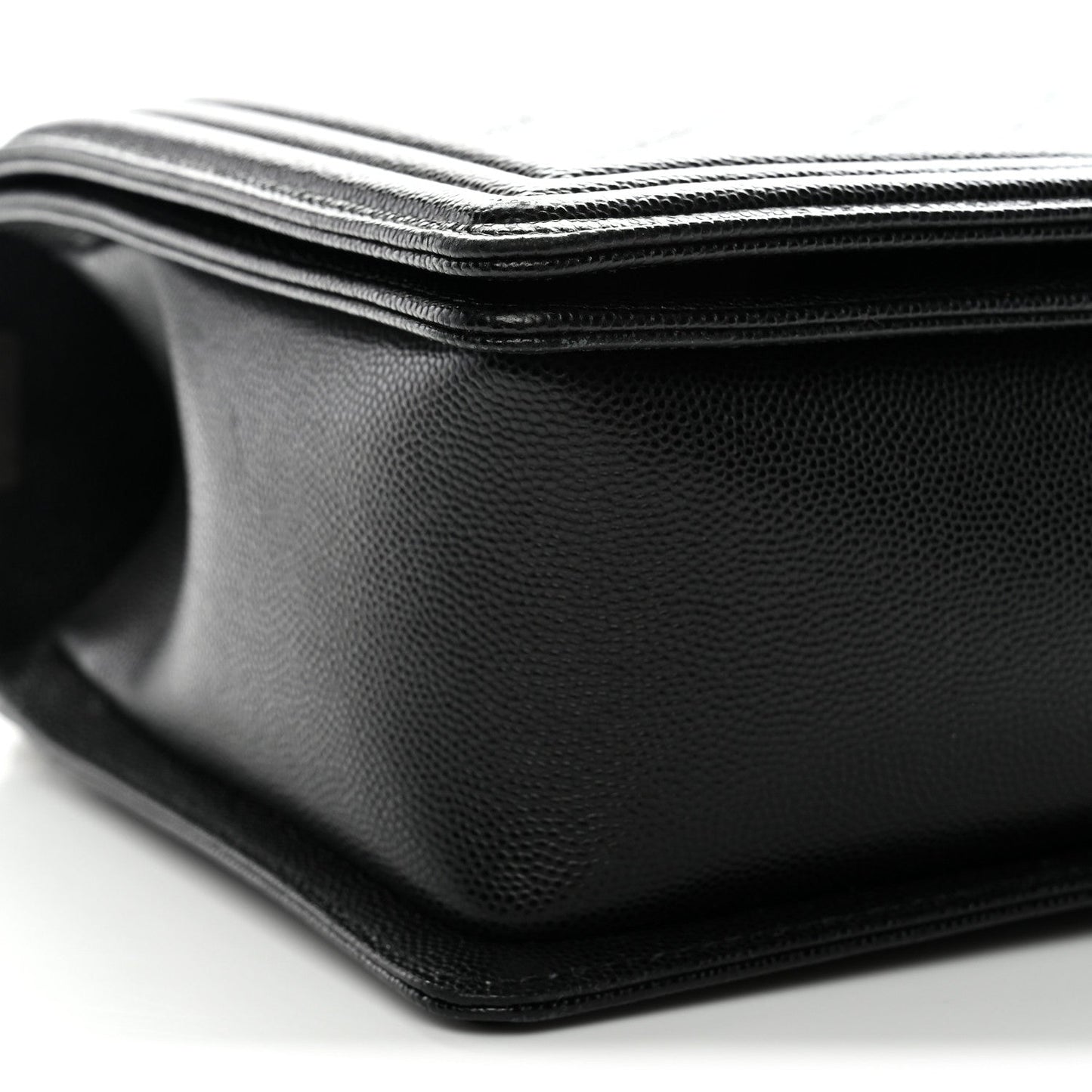 Caviar Quilted New Medium Boy Flap Black